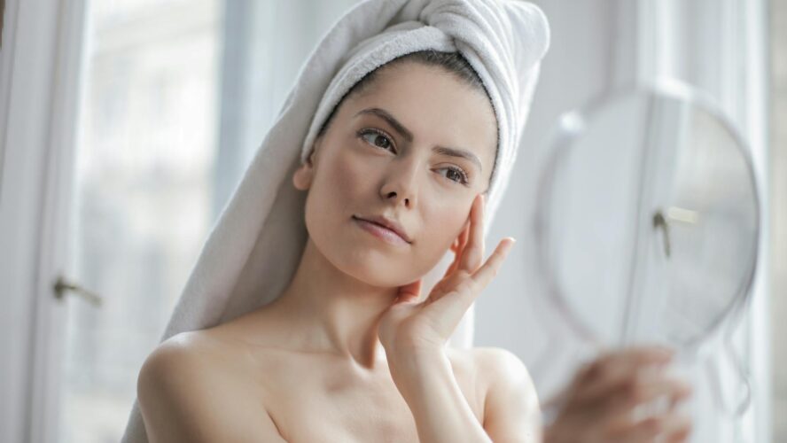 How Does Exfoliating Benefit the Skin